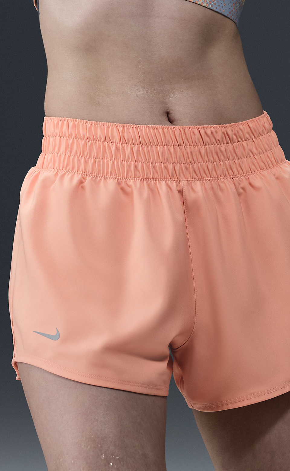 Kadın Dri-FIT Orta Bel 3" Kısa Astarlı Şort - 4