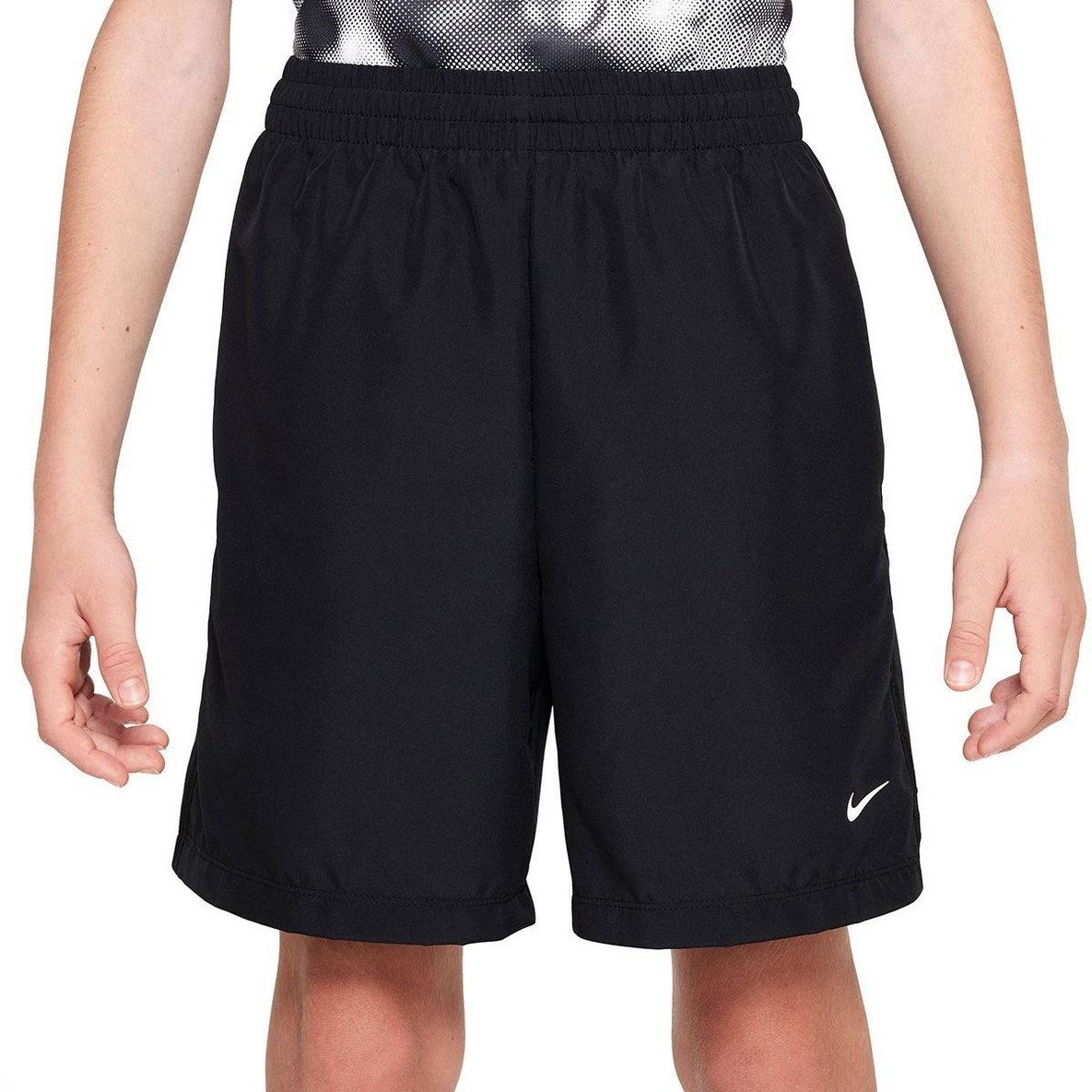Nike Multi Büyük Erkek Çocuk Dri-FIT Şortları - 1